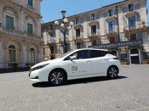 Nissan e Adduma Car danno il via al turismo elettrico