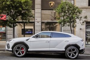 Lamborghini: inaugurato a Roma il quarto showroom sul territorio italiano