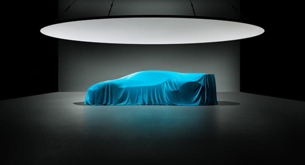 Bugatti Chiron Divo: si intravede la silhouette della nuova hypercar [TEASER]