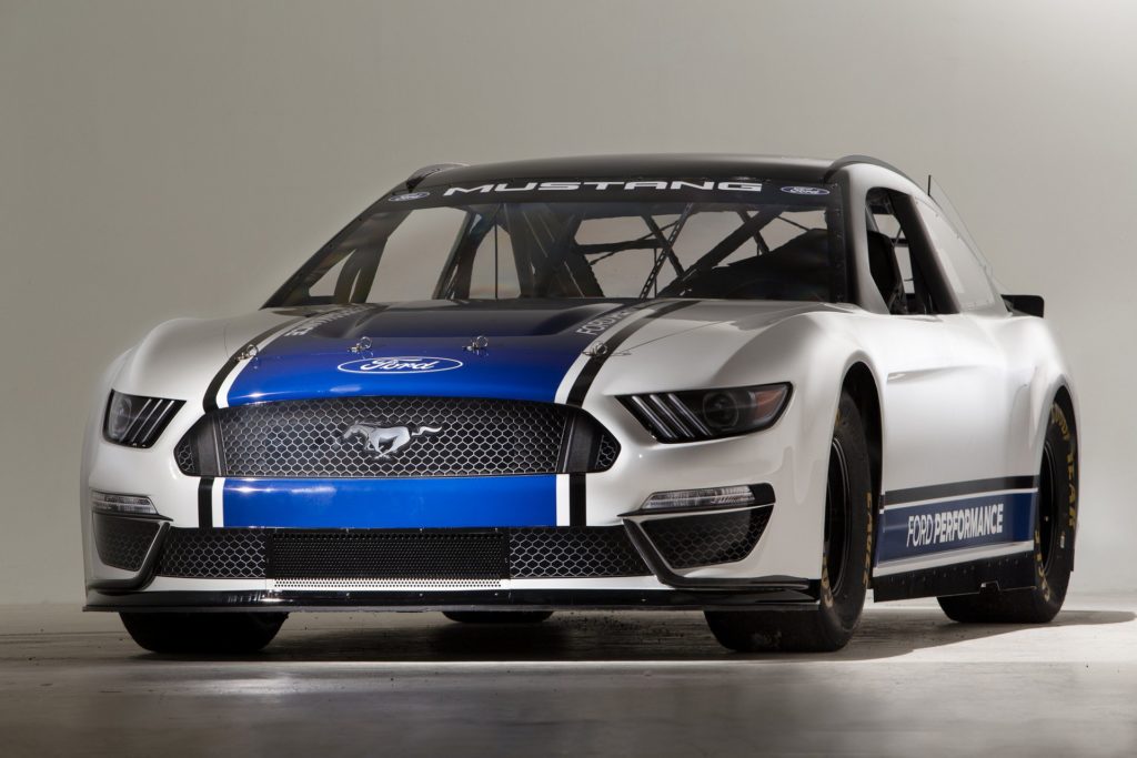 Ford Mustang, ecco la versione che correrà nella Nascar [FOTO]