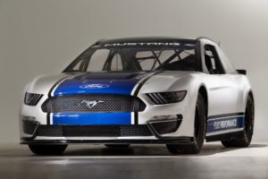 Ford Mustang, ecco la versione che correrà nella Nascar [FOTO]