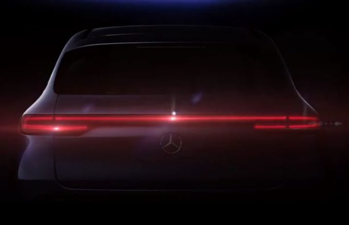 Mercedes EQC: anticipazione del posteriore [TEASER]