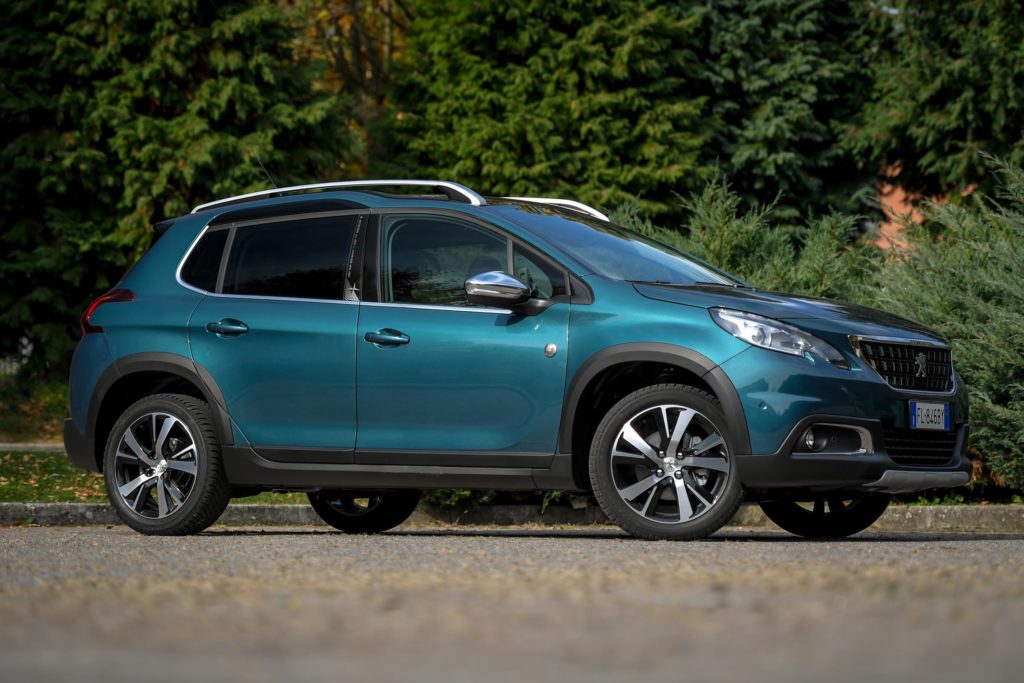 Peugeot 2008: il nuovo modello sarà più spazioso e con uno stile più aggressivo