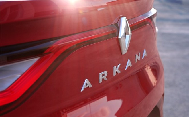 Renault Arkana: aspettando il nuovo crossover francese [TEASER]