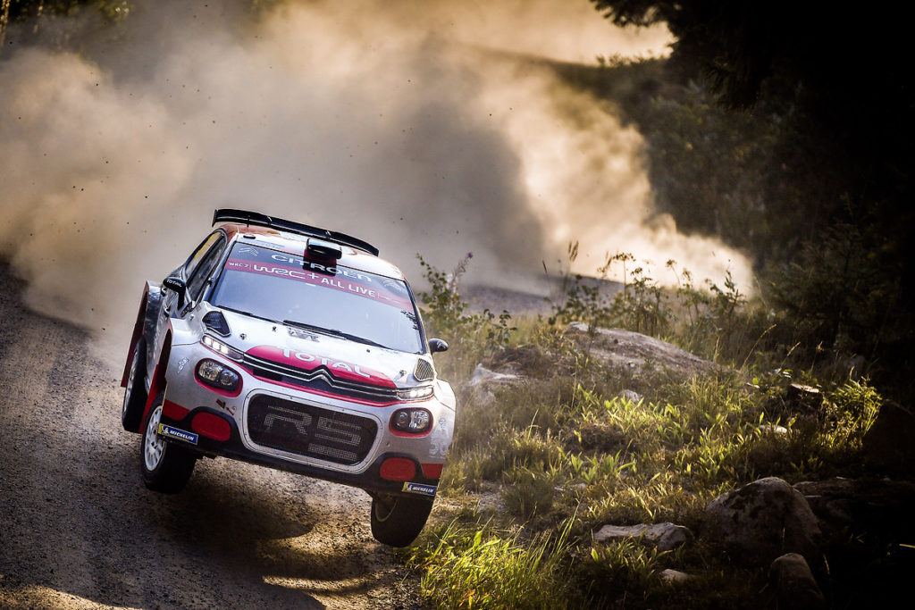 Citroen C3 R5 scalda i motori per il Rally di Gran Bretagna