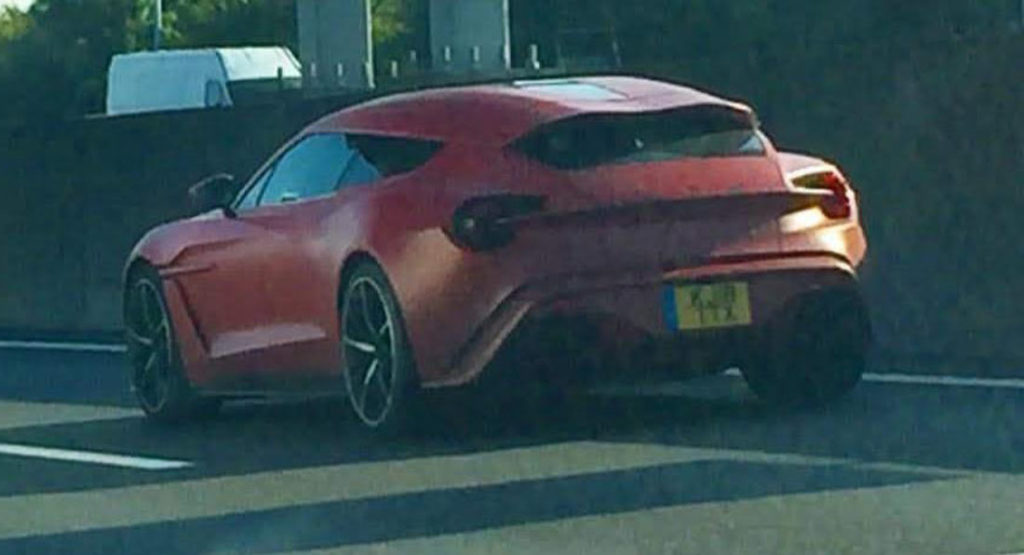 Aston Martin Vanquish Zagato Shooting Brake fotografata in strada nel Regno Unito