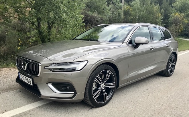 Volvo V60: è arrivata nelle concessionarie, con Care by Volvo