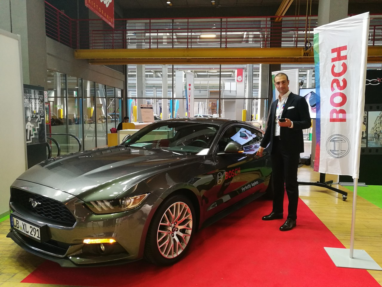 Bosch Perfectly keyless: per aprire ed avviare il veicolo direttamente dallo smartphone