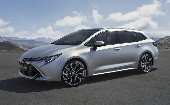 Toyota Corolla: il ritorno a Parigi con la Touring Sports