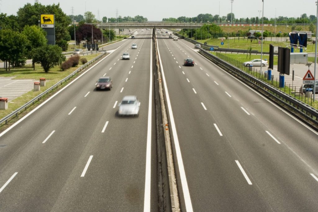 Autostrade: controllo ministeriale su tre infrastrutture, sollecitata la chiusura di un ponte sulla A16