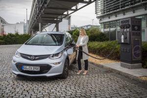 Opel avrà oltre 160 stazioni di ricarica per le elettriche nel Centro Tecnico di Russelsheim