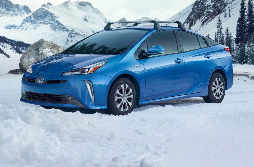 Toyota Prius MY 2019: col restyling debutta la trazione integrale [FOTO]