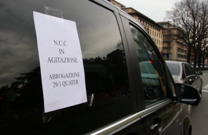 Protesta NCC, Salvini incontra i rappresentanti di categoria: “Il lavoro non si tocca”