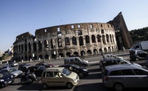 Blocco del traffico: a Roma fermi i veicoli più inquinanti