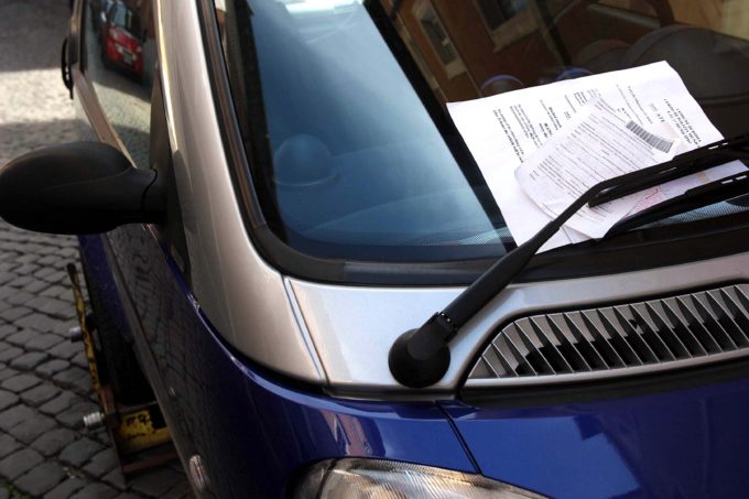 Multe stradali non pagate: lo spettro del pignoramento del conto corrente