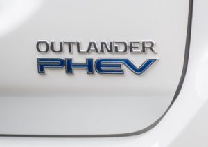 Mitsubishi Outlander PHEV 2021: avrà un motore da 2.4 litri e una batteria più grande