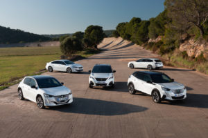 Peugeot: una gamma elettrificata per circolare durante i blocchi del traffico