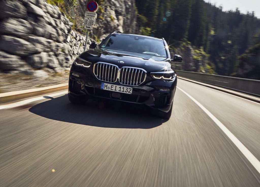 BMW X5 e X6 2020: ecco i nuovi motori ibridi e quanto consumano