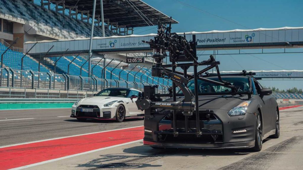 Nissan GT-R Nismo 2020: riprese ad alta velocità con un’altra GT-R [FOTO e VIDEO]