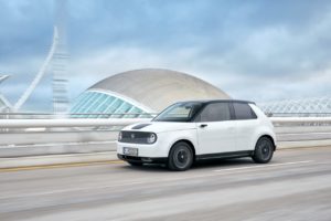 Honda e 2020: PROVA SU STRADA della citycar elettrica giapponese