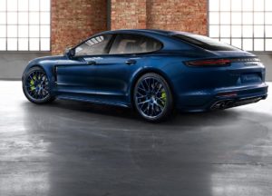 Porsche Panamera Turbo S E-Hybrid: fascino infinito con i tocchi di Porsche Manufaktur [FOTO]