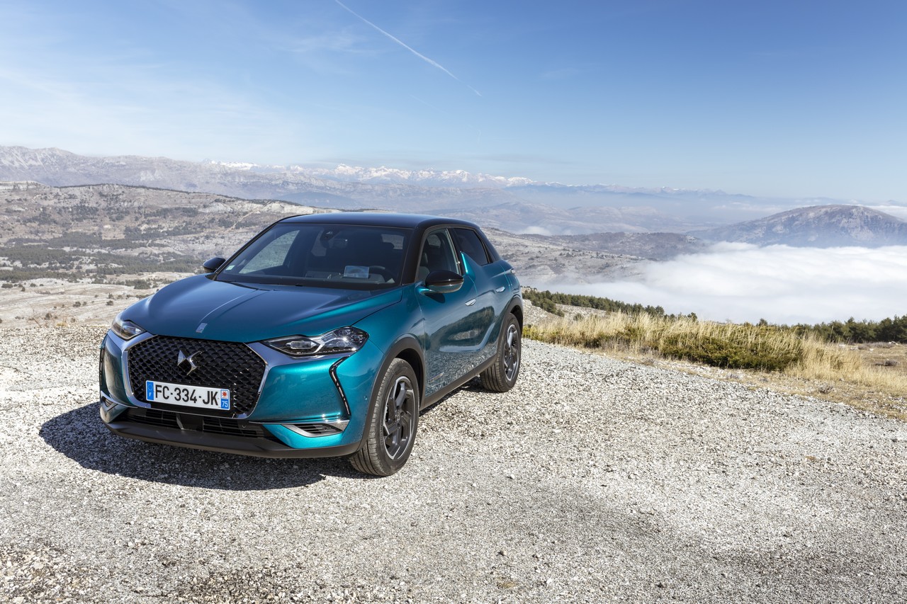DS 3 Crossback E-Tense: colori e temi per personalizzare il B-SUV elettrico