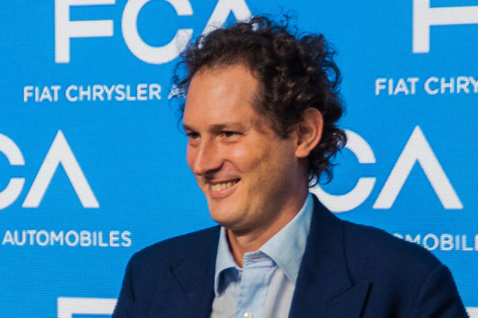 Coronavirus, John Elkann e il CdA di FCA rinunciano ai compensi fino a fine 2020
