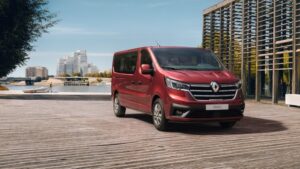 Renault Trafic e SpaceClass 2021: svelati i furgoni. Ecco FOTO e caratteristiche