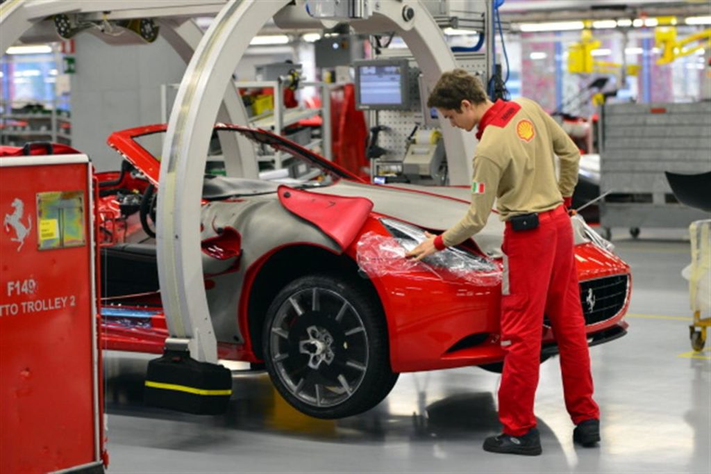 Ferrari lancia “Back on Track”, il progetto per tutelare la salute dei dipendenti al riavvio dell’attività produttiva