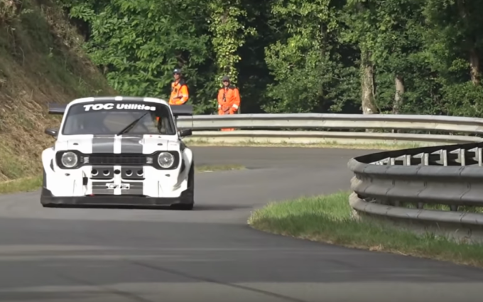 Ford Escort Mk1: bolide retrò da 375 CV in azione [VIDEO]