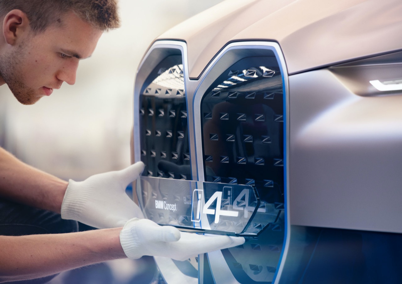 BMW: il capo design afferma che non si abbandonerà il doppio rene