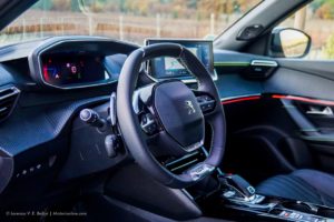 Peugeot i-Cockpit: diventa 3D sulle nuove 208 e 2008 [VIDEO]