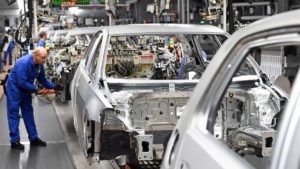 BMW e Volkswagen: “Italia e Spagna indispensabili per continuare a produrre auto”