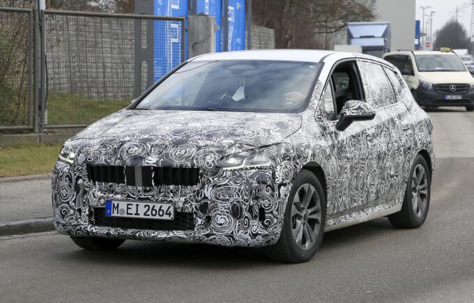 BMW Serie 2 Active Tourer 2021 - Foto spia 07-01-2021