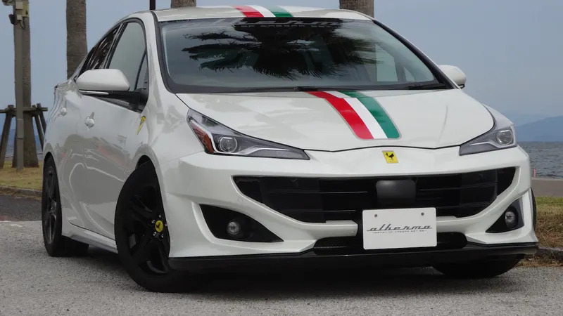 Di quella volta che trasformai la mia Toyota Prius in una Ferrari FF…