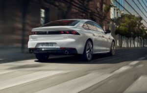 Peugeot 508: Active Suspension Control, così si esaltano comfort e precisione di guida [FOTO]