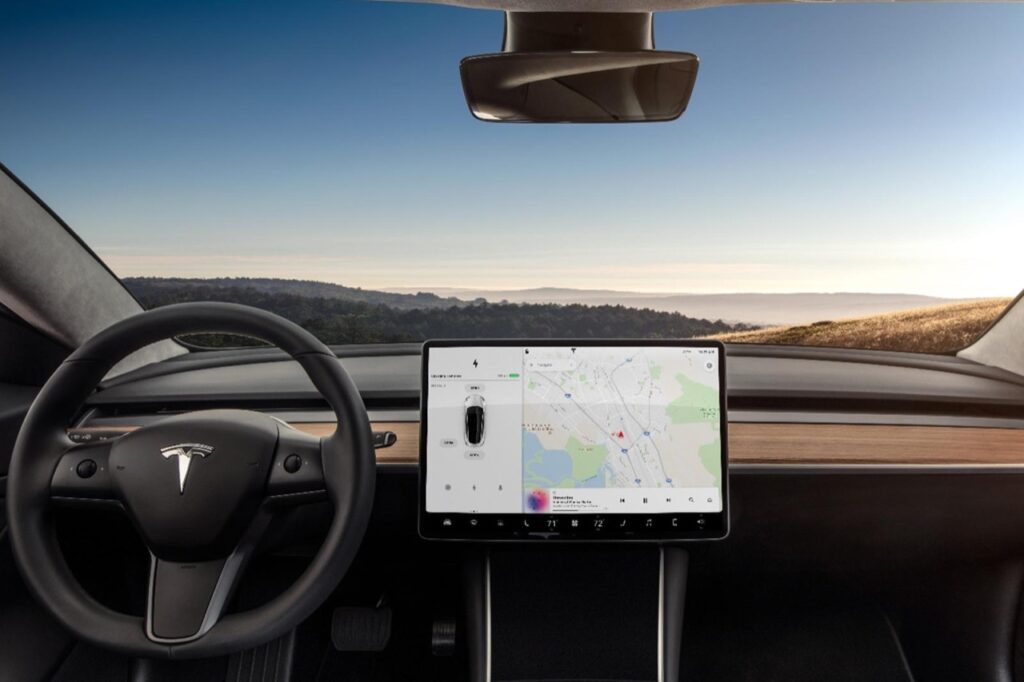 Tesla Model 3: video conference dallo schermo dell’infotainment