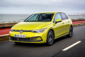 Volkswagen Golf 8 in offerta a 289 euro al mese e con lo sconto delle prime tre rate