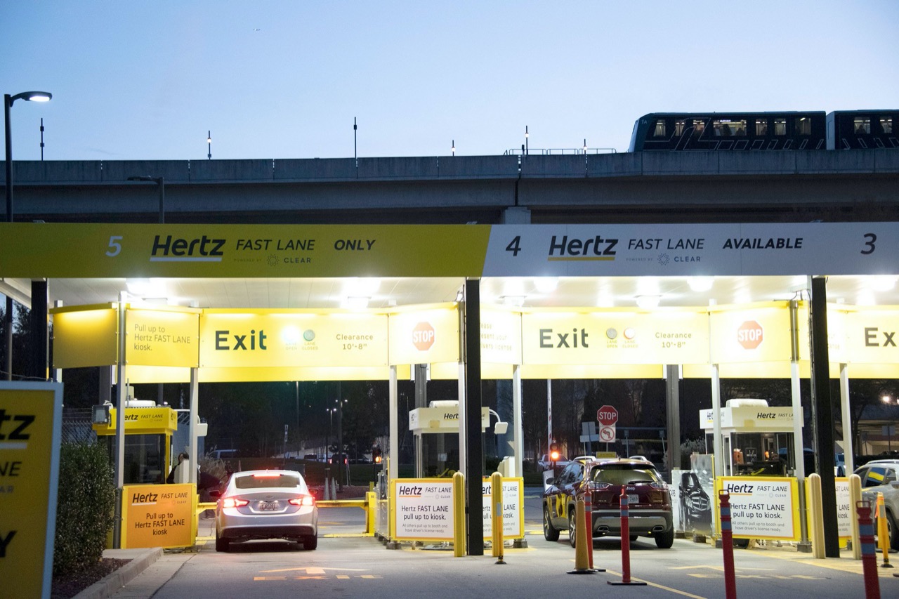 Hertz: pagati oltre 16 milioni di dollari in dividendi prima di dichiarare la bancarotta