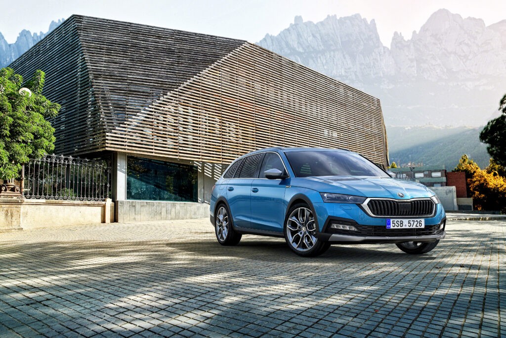 Skoda Octavia Scout 2020: nuovi motori anche con la sola trazione anteriore