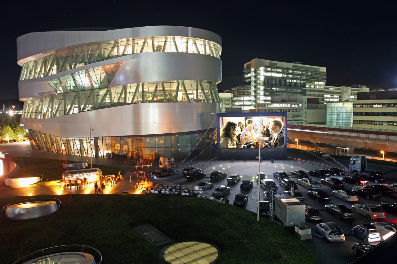 Mercedes: rinasce il drive-in al museo di Stoccarda