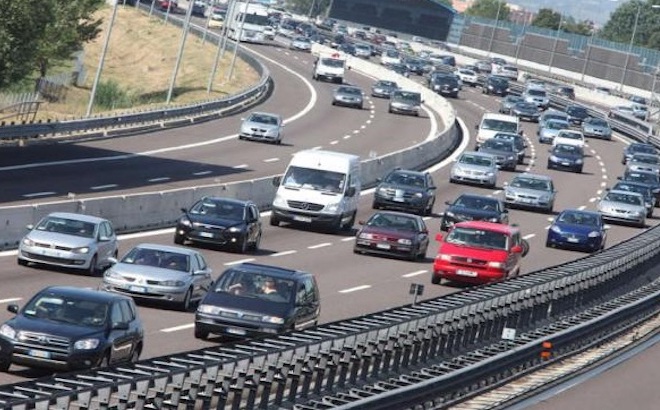 Autostrade: un weekend di passione, tra cantieri e code in Liguria