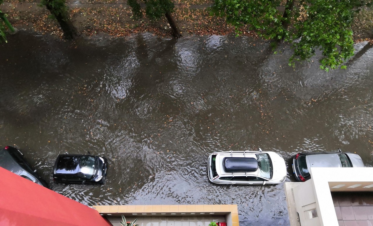 Milano nubifragio: danni, disagi e allagamenti nel capoluogo lombardo