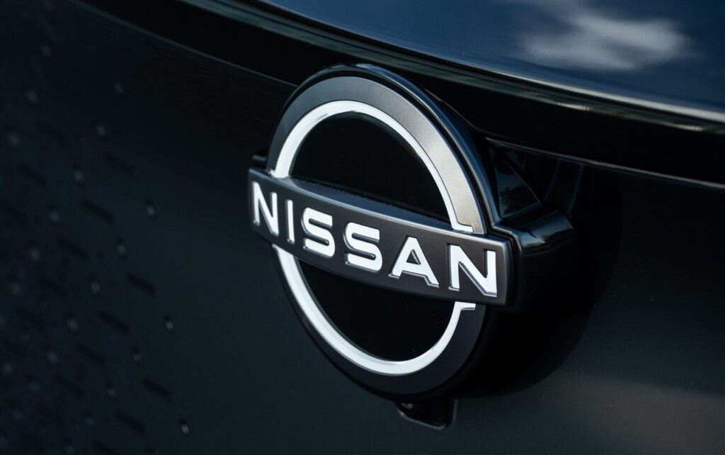 Nissan: il logo si rinnova per aprire ad una nuova era