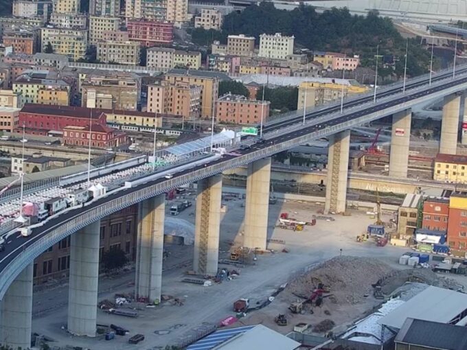 Ponte Genova San Giorgio aperto al traffico: le prime auto sul nuovo viadotto [VIDEO]