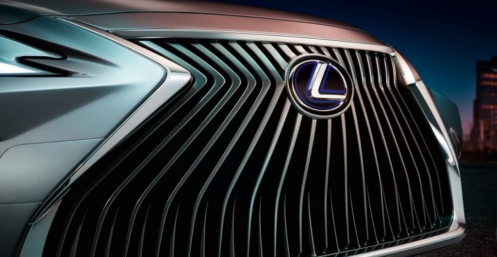 Lexus RZ 450e: in arrivo una nuova SUV coupé elettrica?