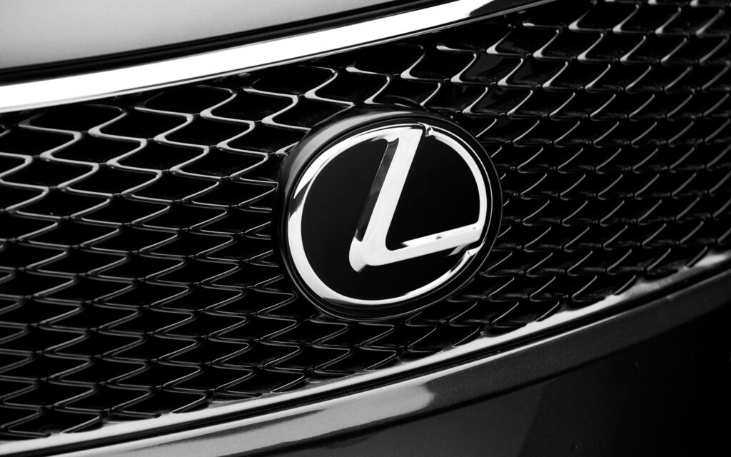Lexus LBX, potrebbe essere questo il nome del nuovo baby-SUV in arrivo