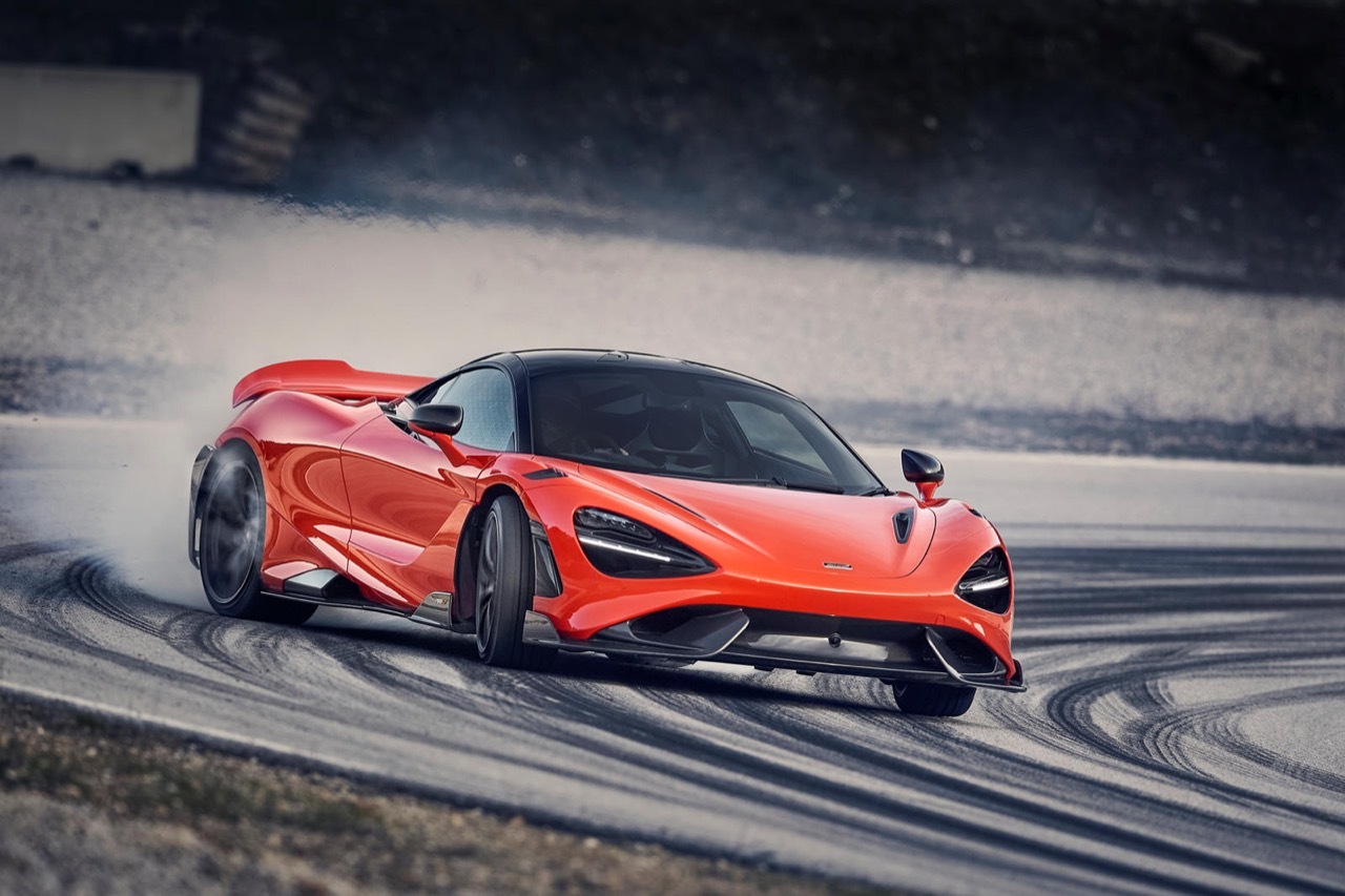 McLaren 765LT: nei piani c’è anche la versione Spider