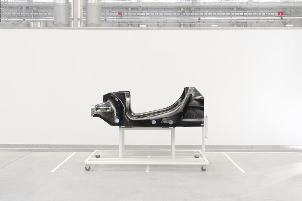 McLaren: l’architettura per le vetture ibride, la prima nel 2021