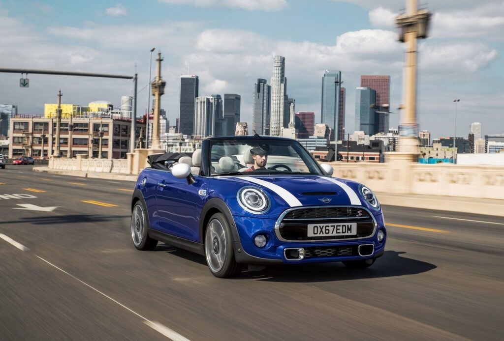 Mini Cabrio: verso l’uscita di produzione ad inizio 2024